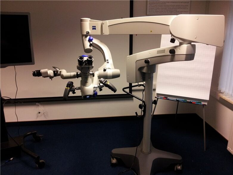 Eye operation is performed using a very accurate microscope